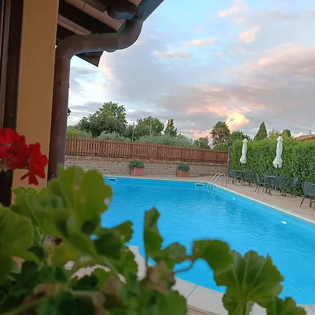 L'infinito Frühstückspension